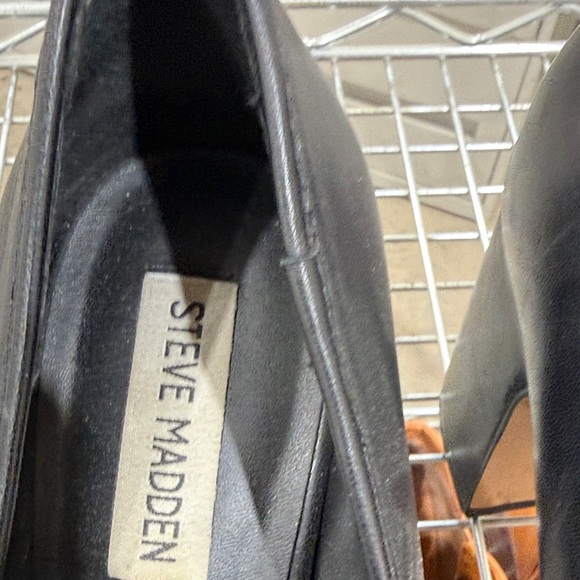 Steve Madden Black Heels with Bow Detail - Picture 2 of 6